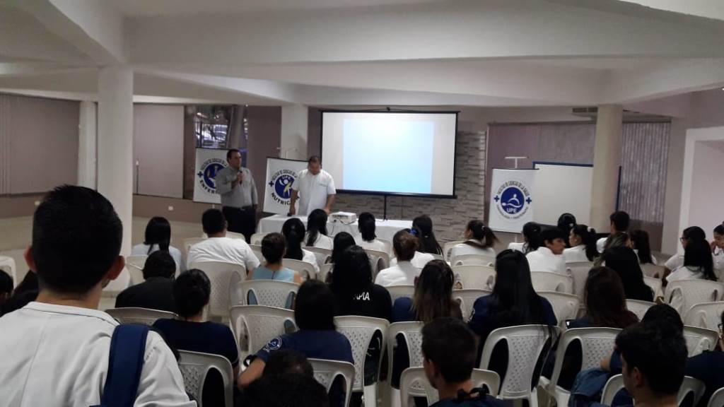 Charla de Bioseguridad para los estudiantes para los del 3er y 4to Curso de la carrera de Nutricion, Enfermeria y Fisioterapia